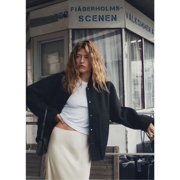 MANGO Black Oversized Bomber Jacket Size S - Picture 4 of 5